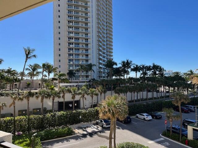 Building Photo - 2800 N Ocean Dr