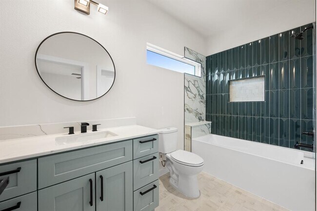 Building Photo - 2309 Montopolis Dr