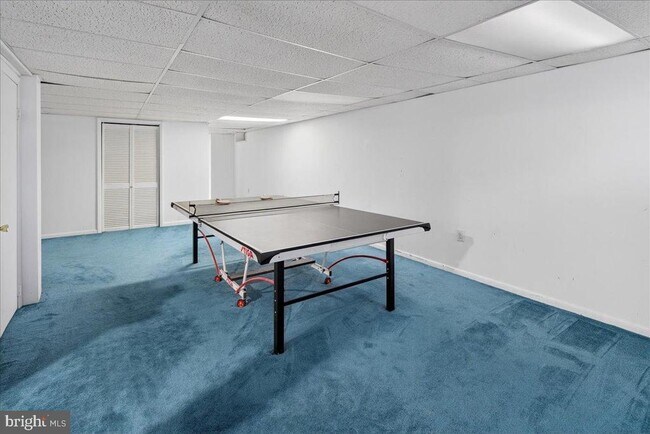 Building Photo - 7 Redwood Ct