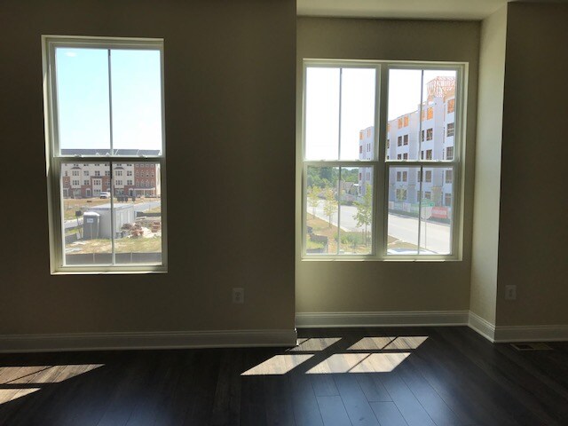 Building Photo - 7094 Banbury Dr