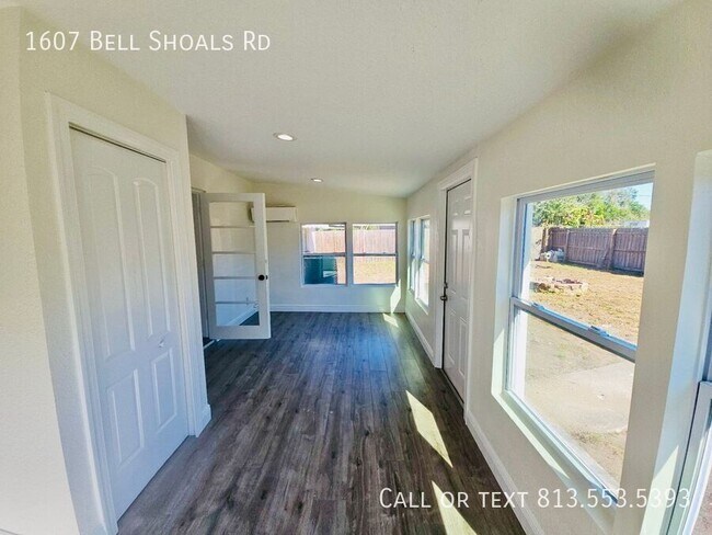 Building Photo - 1607 Bell Shoals Rd