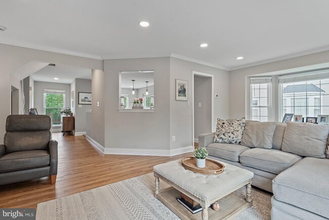Building Photo - 6637 Kelsey Point Cir