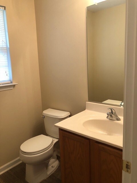 Building Photo - 965 Peachtree Meadows Cir