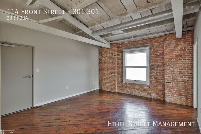 Building Photo - 114 Front St