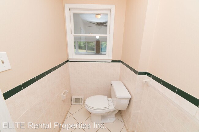 Building Photo - 4 br, 2.5 bath House - 440 Cricket Lane