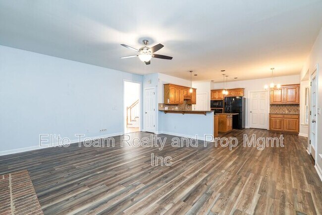 Building Photo - 5283 Downing Creek Dr
