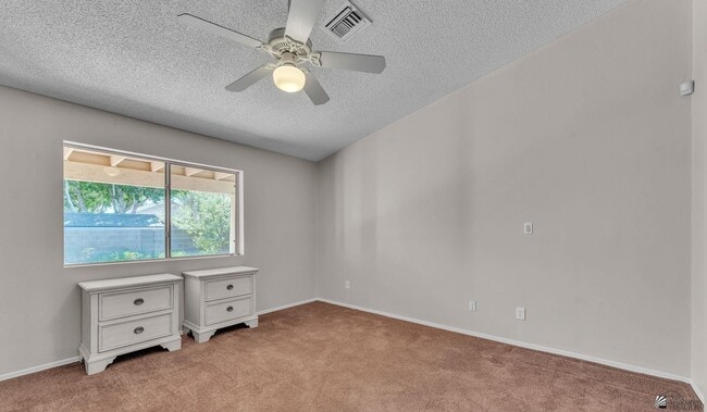 Building Photo - 3905 W 18th St