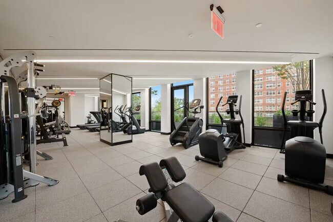 Building Photo - 2266 Cropsey Ave