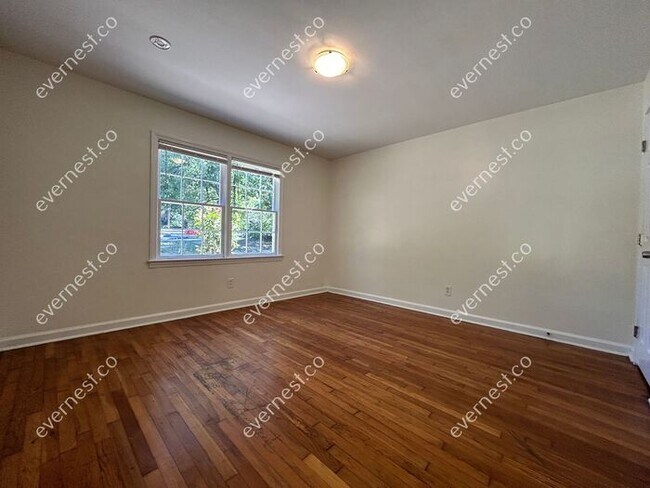 Building Photo - 120 Leathers Cir NW