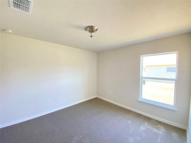 Building Photo - 361 Marion Oaks Manor