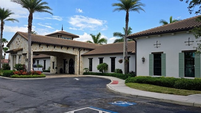 Building Photo - 233 Vinadio Blvd