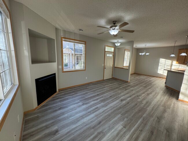 Building Photo - 3443 Cherry Ln