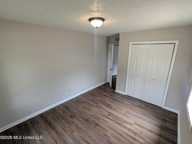 Building Photo - 7594 Rockingham Dr