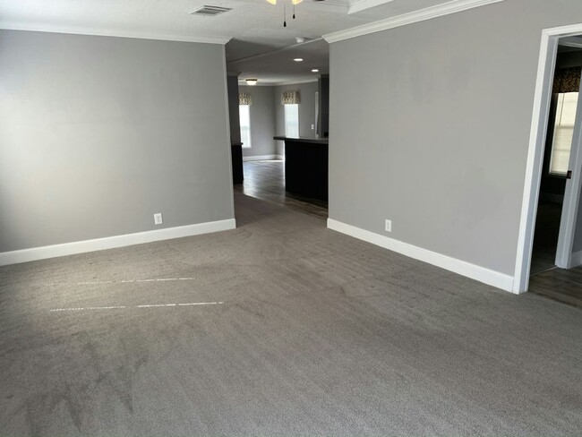 Building Photo - 507 Remann Rd
