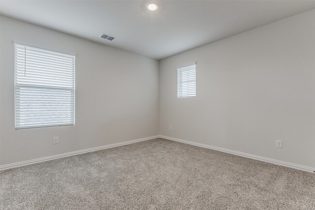Building Photo - 5011 Bellhurst Dr