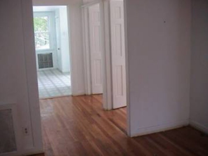 Building Photo - 13 Becket St