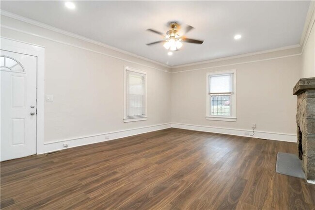 Building Photo - 2141 Fairburn Rd SW