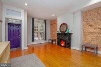 Building Photo - 224 N Milton Ave