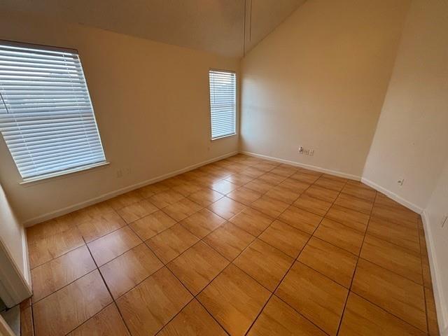 Building Photo - 1008 Rock Springs Dr