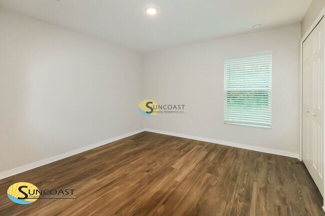 Building Photo - 9359 N Mendoza Way