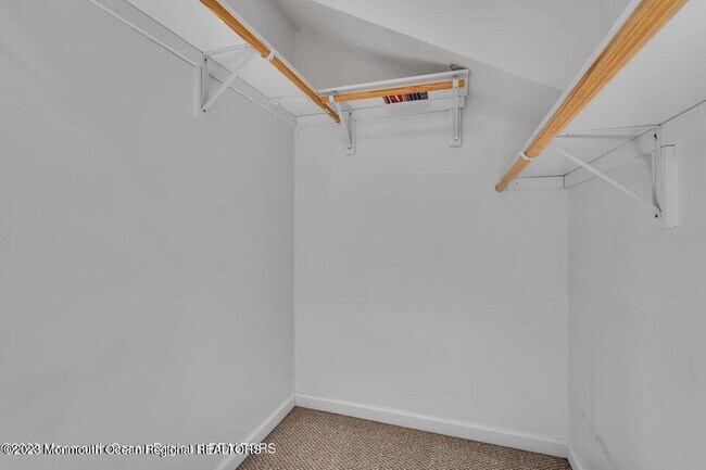 Building Photo - 1708 Lake Dr