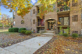 Building Photo - 2 bedroom 2 full bath condo in Annapolis - Ready Now!