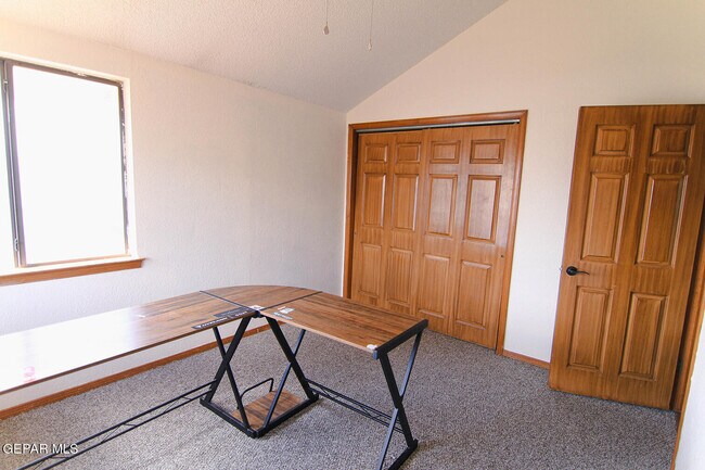 Building Photo - 11532 Tom Ulozas Dr