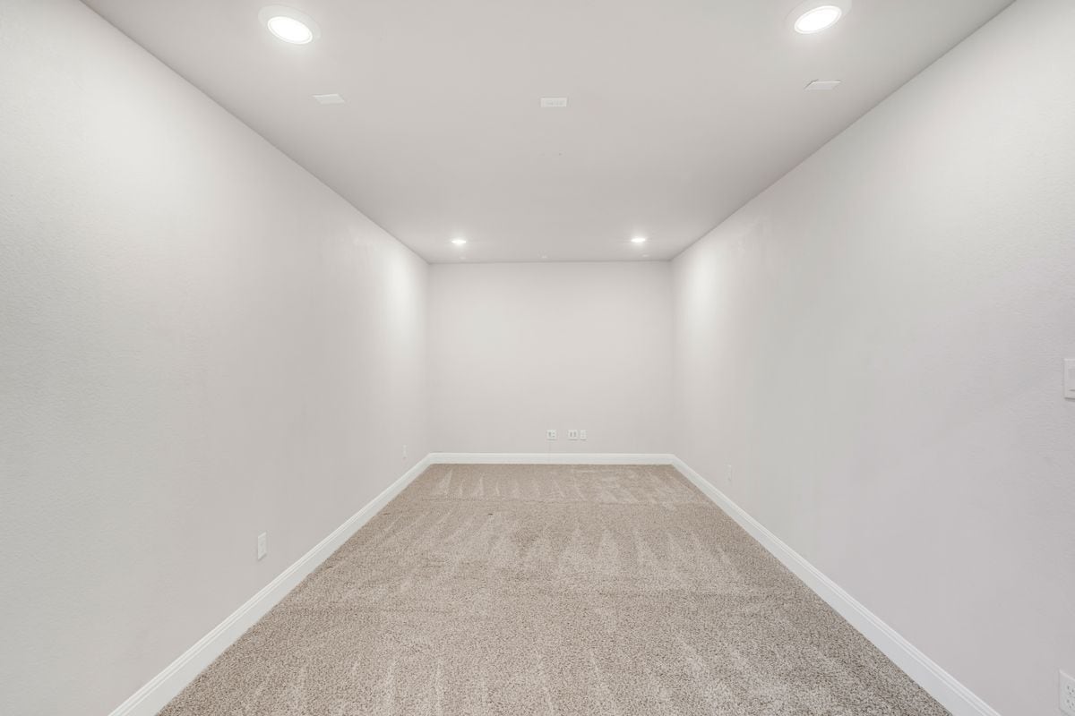 Building Photo - 5300 Cipriano Dr