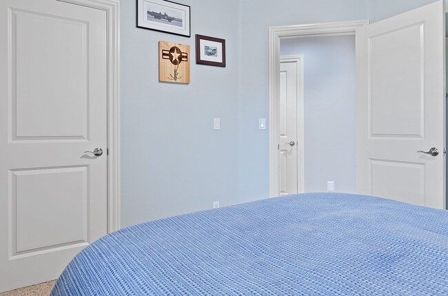 Building Photo - Desirable Oregon City / Luxury Home, High End Amenities, Central Air, Central Vac, Tank-less Hot ...