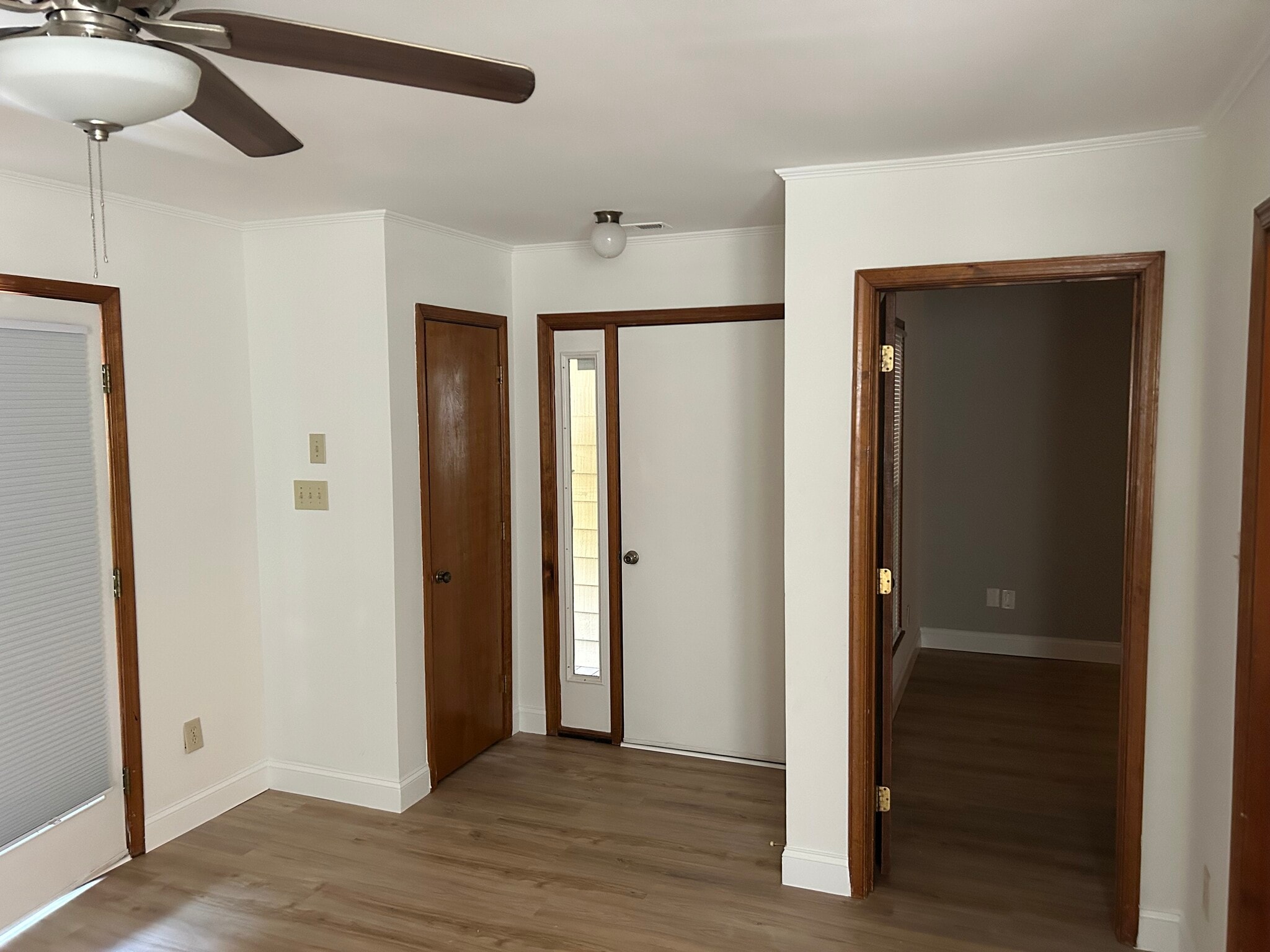 Foyer - 3311 Mill Run