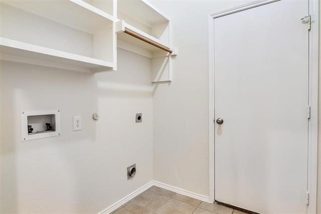 Building Photo - 4011 Alamo Dr