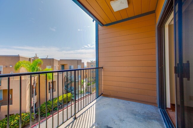 Building Photo - 801 Kalpati Cir