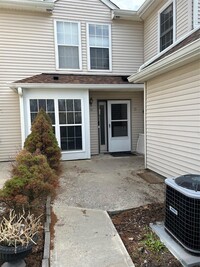 Building Photo - 15 Olde Wagon Rd