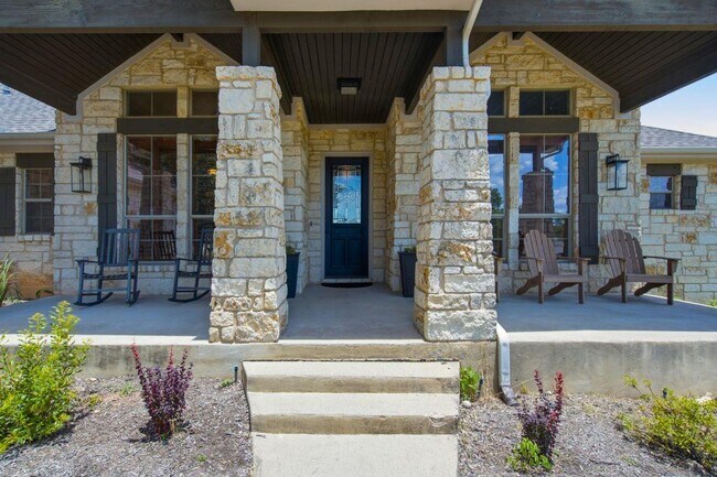 Building Photo - 600 Huck Finn Trail