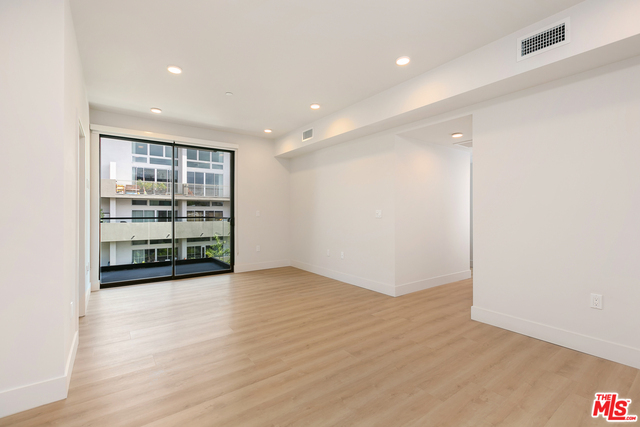 Building Photo - 3675 Dunn Dr
