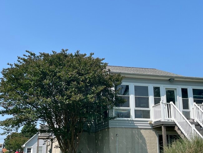 Building Photo - 2733 Holly Beach Rd