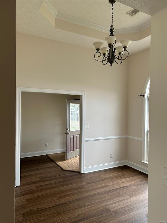 Building Photo - 608 River Birch Dr