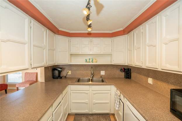 Building Photo - 13809 Suntan Ave