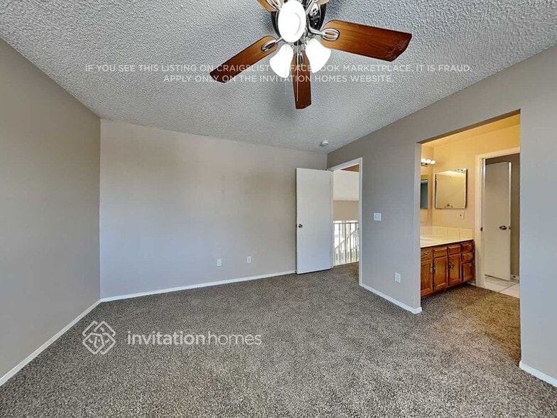 Building Photo - 4672 Biscay St