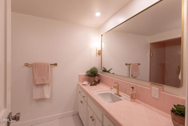 Building Photo - 555 Paulette Pl