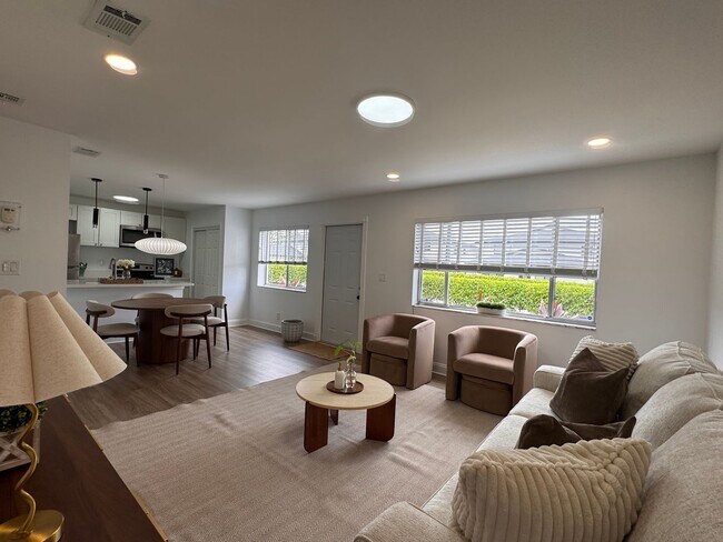 Primary Photo - 1ST Floor FULLy Renovated * Garage Parking...