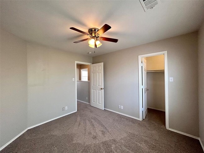 Building Photo - 2707 Westhampton Ct