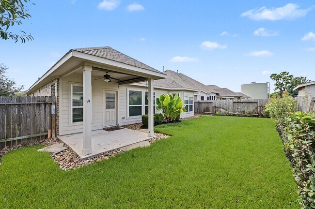Building Photo - 21327 Somerset Shores Crossing