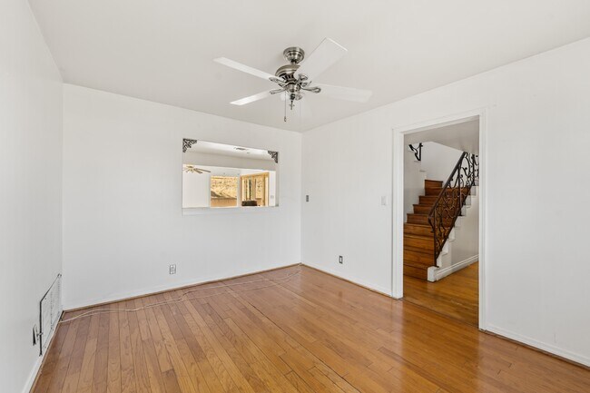 Building Photo - 8743 Topanga Canyon Blvd