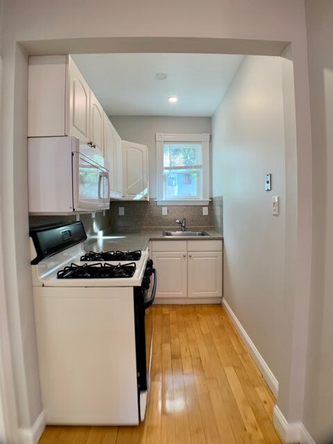 Building Photo - 30 Forbes St