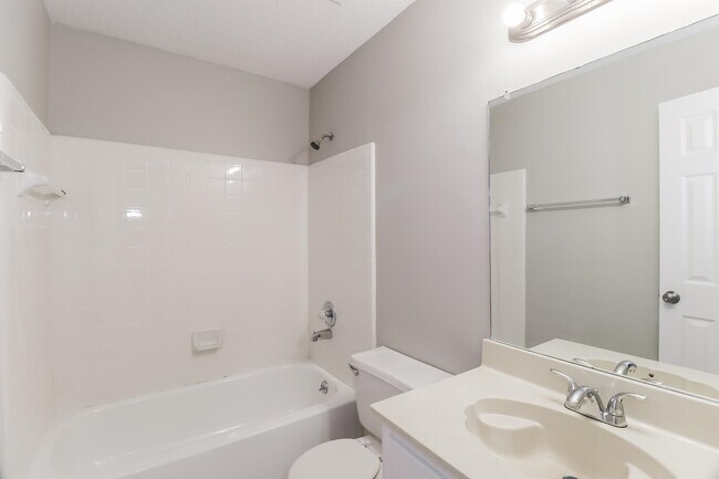 Building Photo - 7589 Shelby Woods Cove