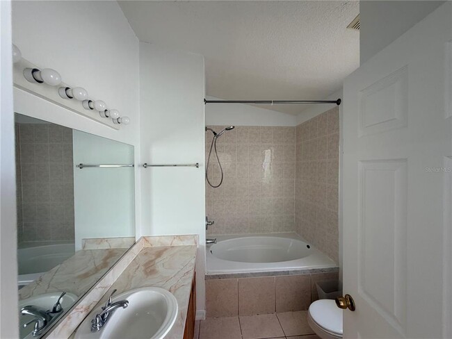 Building Photo - 642 Captiva Cir
