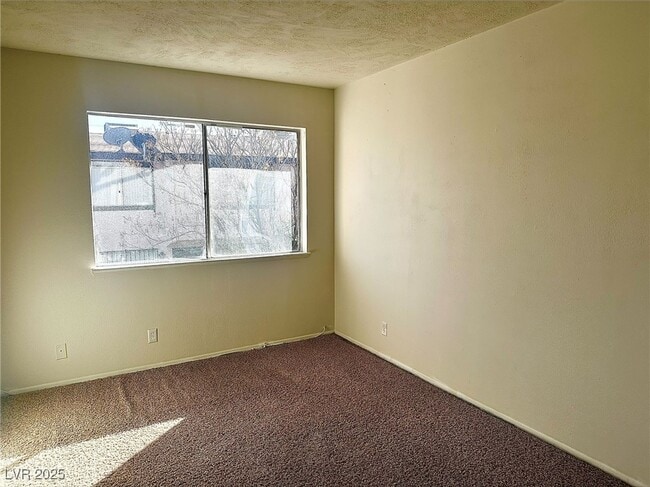 Building Photo - 4338 Caliente St