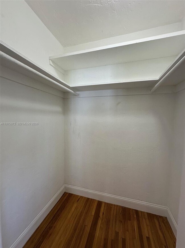 Building Photo - 35 Antilla Ave