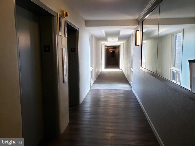 Building Photo - 4410 Oglethorpe St